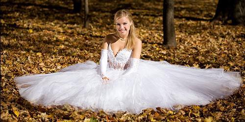 Ver uma rapariga, mulher ou conhecido num vestido de noiva num sonho - interpretações de vários sonâmbulos.
 1332