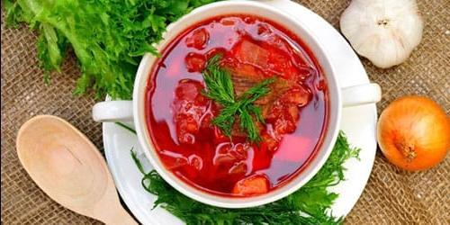 Comer borscht num sonho