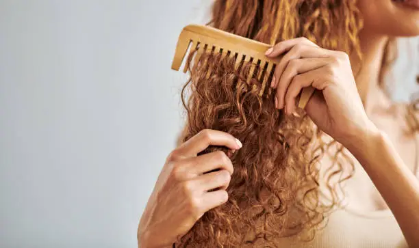 Interpretação dos Sonhos sobre o "Comb" segundo Diferentes Tradicionais