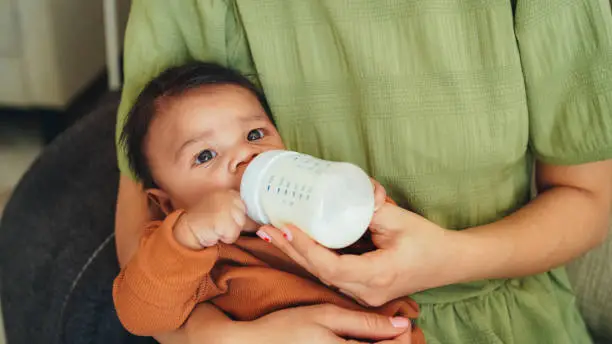 Interpretação dos Sonhos: A Alimentação nos Estudos de Miller, Vanga, Freud e o Sonhador Muçulmano