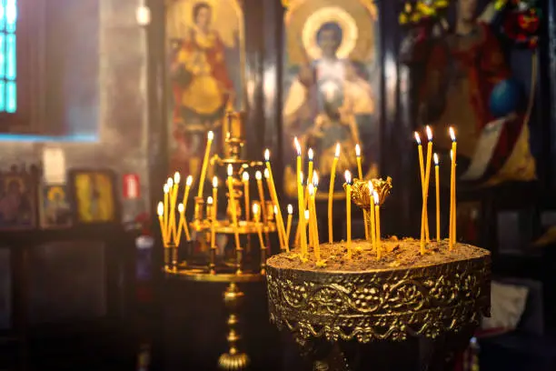 Interpretando Sonhos: O Monastério como Símbolo Espiritual