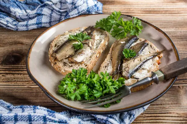 Interpretação dos Sonhos com Sprats: Significados e Simbolismos