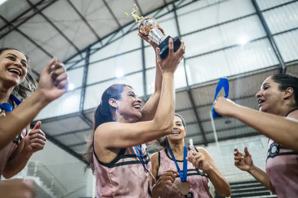 Interpretação do Sonho com Troféu: Perspectivas de Várias Escolas de Pensamento