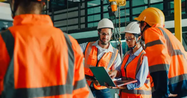 Interpretação dos Sonhos sobre Roupa de Trabalho