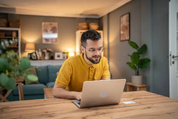 Interpretação dos Sonhos: O Significado do Amarelo